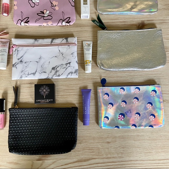 BUNDLE OF MAKEUP BAGS + MAKEUP & SKINCARE - NWT! - Picture 5 of 9
